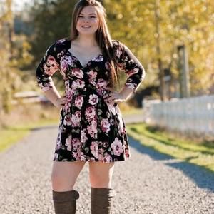 Meet your Posher, Ella